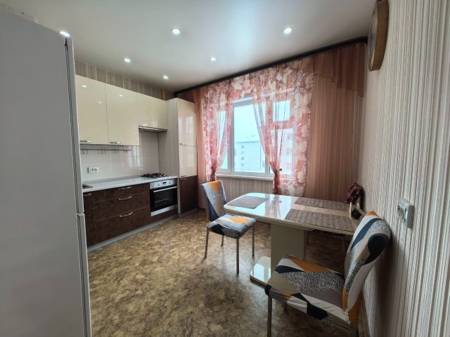 2 комн., 71 м², Монолитно-каркасный, Авторынок 11