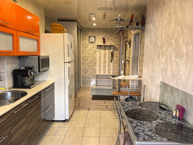 3 комн., 62 м², КПД, Авиапорт 2