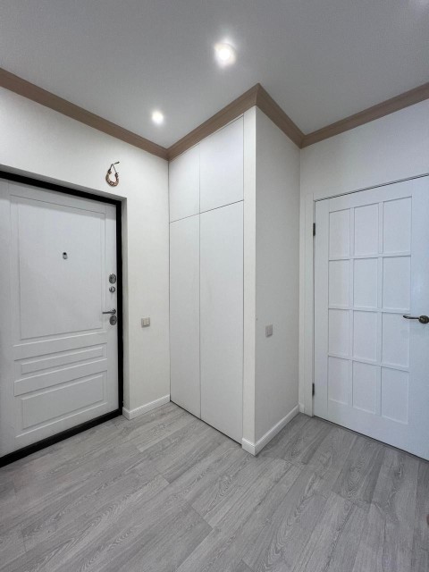 3 комн., 93 м², Монолитно-каркасный, Вилюйский тракт 8