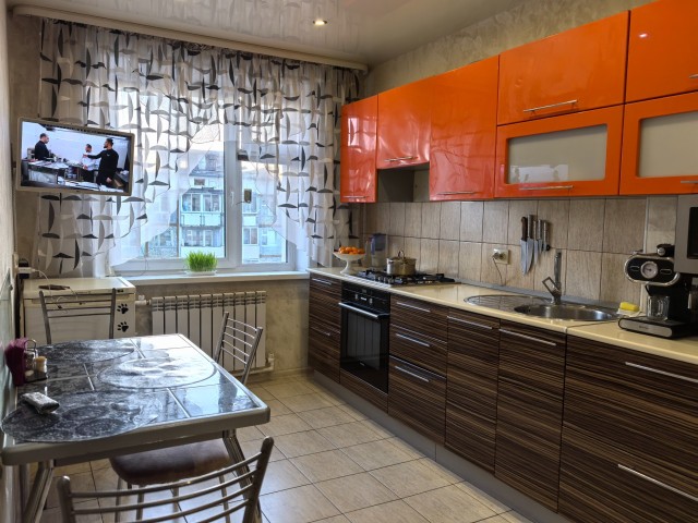 3 комн., 62 м², КПД, Авиапорт