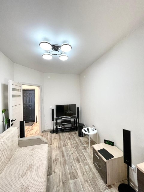 1 комн., 32 м², Монолитно-каркасный, Рынок Столичный 4