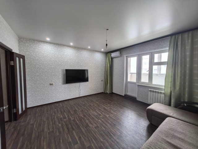 2 комн., 71 м², Монолитно-каркасный, Авторынок 8