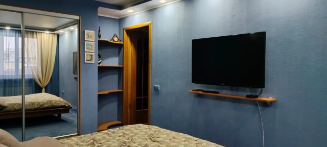 4 комн., 71 м², КПД, Дом быта 7