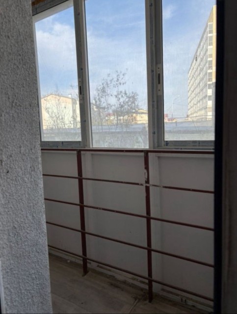 2 комн., 45 м², Блочный, Областная больница, рынок "Манньыаттаах" 5