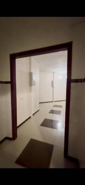 1 комн., 47 м², Инд. планировка, Центр - район пл. Орджоникидзе 8