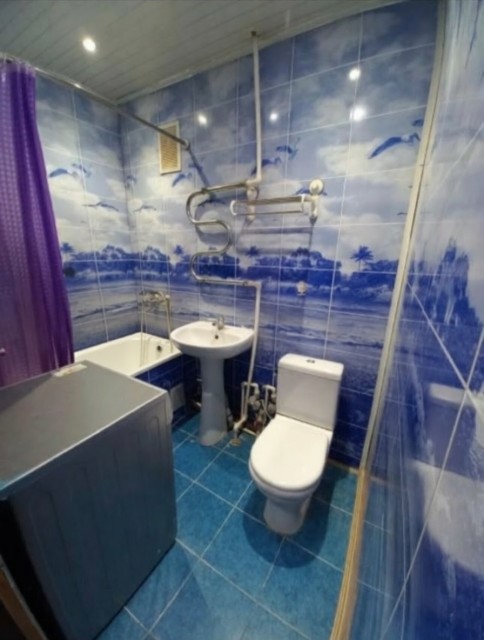 3 комн., 49 м², Хрущевка, Площадь Победы 5