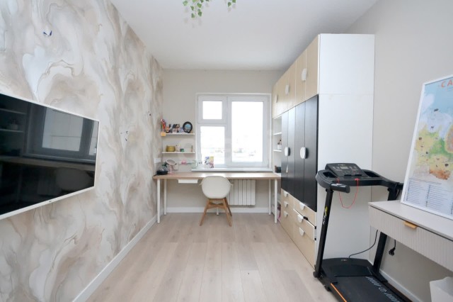 4 комн., 96 м², Монолитно-каркасный, 203 мкрн. 10