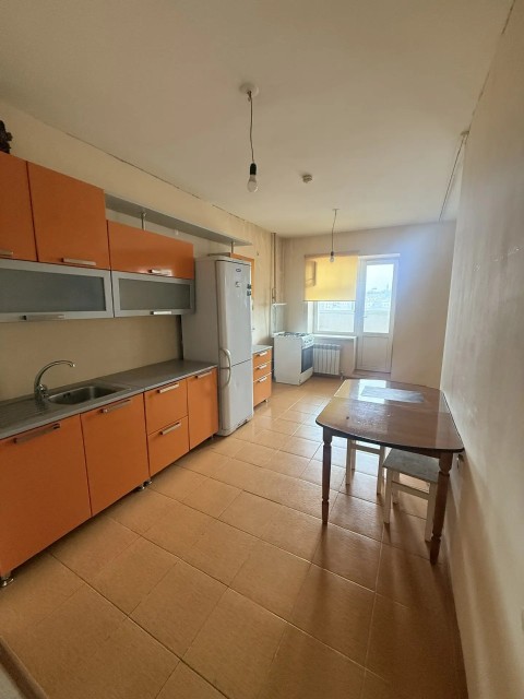 2 комн., 74 м², Монолитно-каркасный, 103 квартал (Ростелеком)