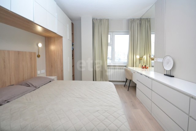 4 комн., 96 м², Монолитно-каркасный, 203 мкрн. 8