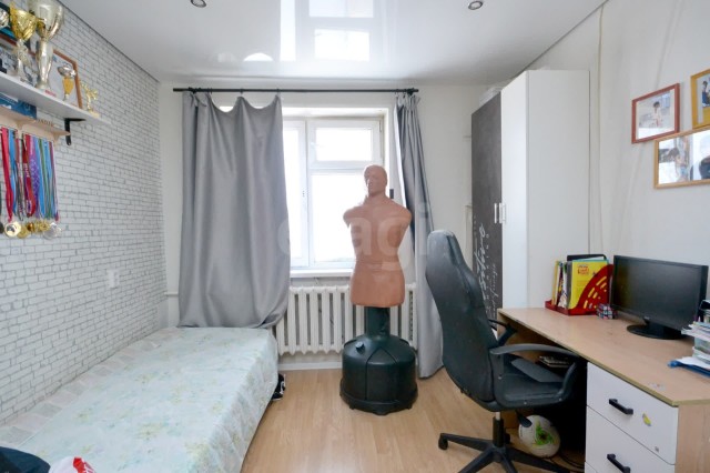 4 комн., 71 м², КПД, Центр - район пл. Дружбы 8