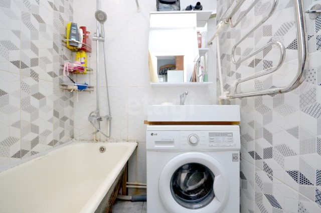 4 комн., 71 м², КПД, Центр - район пл. Дружбы 13