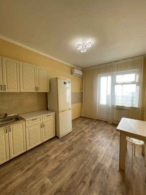 1 комн., 40 м², Монолитно-каркасный, Сайсары 2