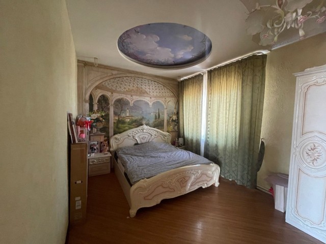 Больше 4 комн., 164 м², Инд. планировка, Крестьянский рынок, стадион "Туймаада" 2