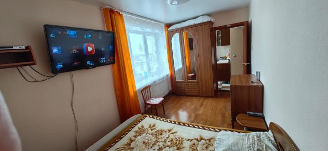 2 комн., 42 м², Блочный, Студгородок 5