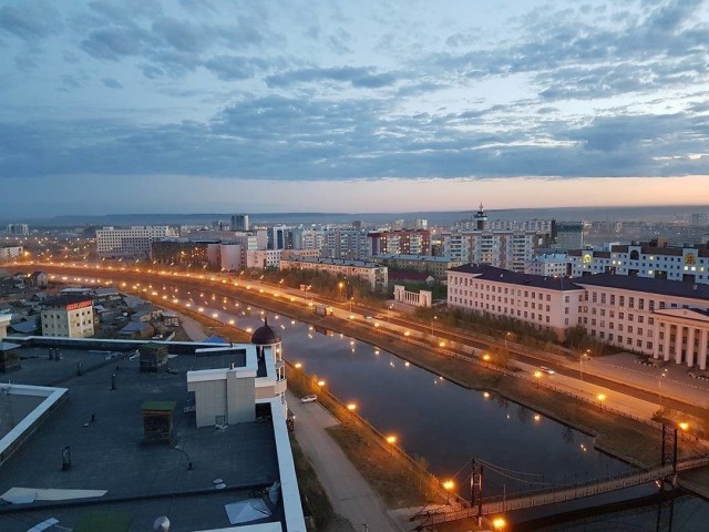 2 комн., 42 м², Блочный, Студгородок