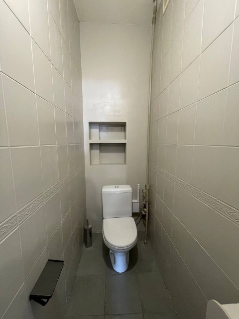 2 комн., Блочный, Областная больница, рынок "Манньыаттаах" 13