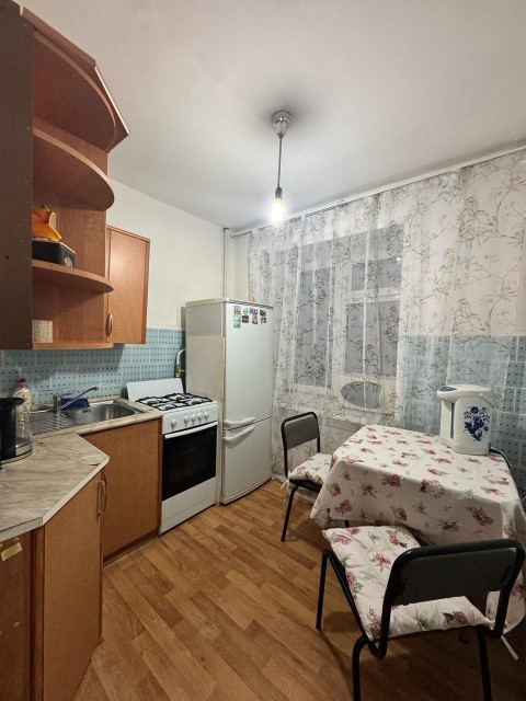 2 комн., 46 м², Блочный, Авиапорт 6