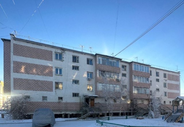 4 комн., 95 м², Блочный, Марха