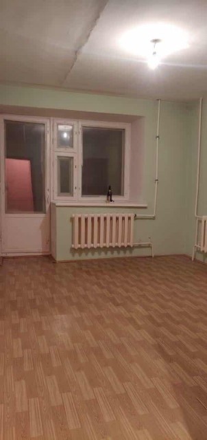 4 комн., 95 м², Блочный, Марха 2