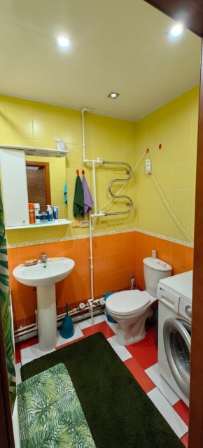 2 комн., 42 м², Блочный, Студгородок 10