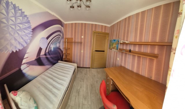 4 комн., 72 м², КПД, ТЦ "Олонхо" 9