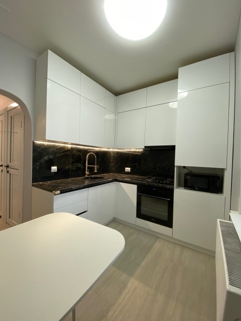 2 комн., 52 м², Блочный, 16 квартал