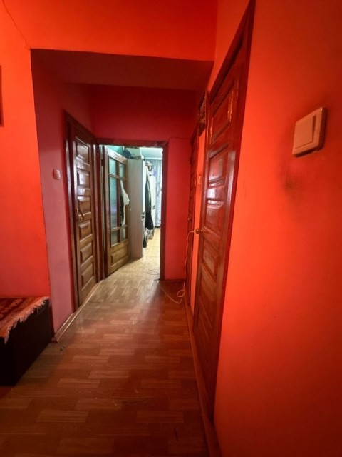 4 комн., 95 м², Блочный, Марха 10