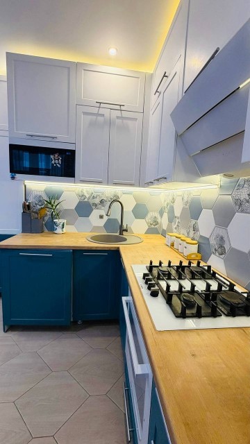 3 комн., 70 м², Монолитно-каркасный, 203 мкрн.