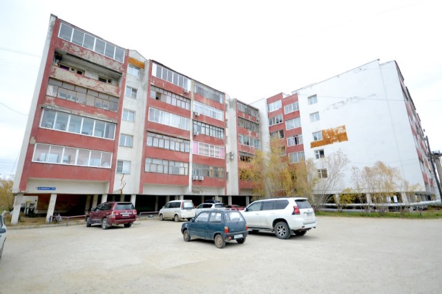 Больше 4 комн., 107 м², Инд. планировка, Авиапорт 20