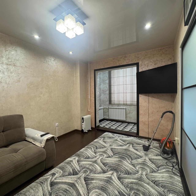 1 комн., 32 м², Инд. планировка, ЯКСМК 13