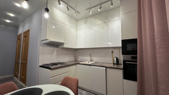 2 комн., 53 м², 112 серия, Крестьянский рынок, стадион "Туймаада"