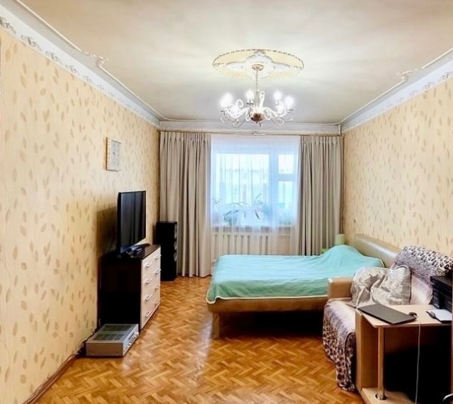 2 комн., 62 м², Блочный, Крытый рынок 2