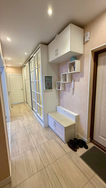 3 комн., 70 м², Монолитно-каркасный, 203 мкрн. 4