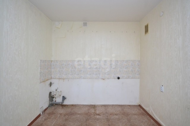 Больше 4 комн., 107 м², Инд. планировка, Авиапорт 15
