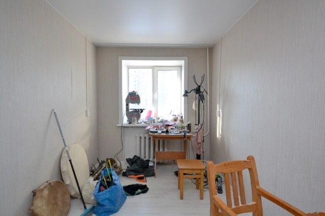 3 комн., 54 м², Блочный, Площадь Победы 9