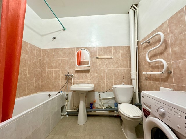 2 комн., 62 м², Блочный, Крытый рынок 4