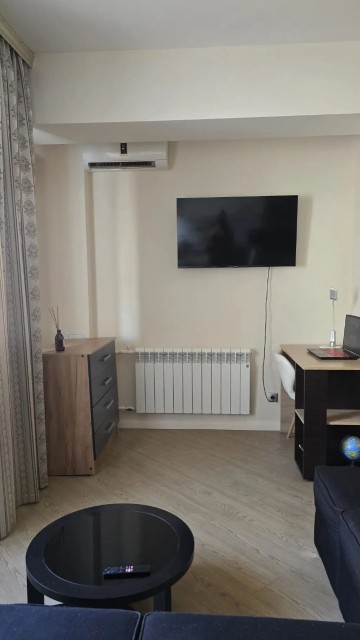 1 комн., 57 м², Монолитно-каркасный, ТЦ "Олонхо" 20