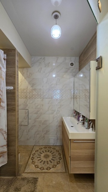 1 комн., 57 м², Монолитно-каркасный, ТЦ "Олонхо" 18