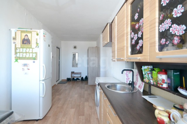 4 комн., 72 м², КПД, Другие районы 10