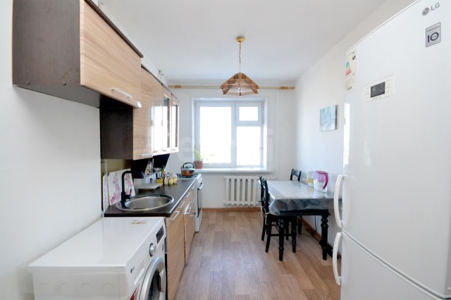 4 комн., 72 м², КПД, Другие районы 9