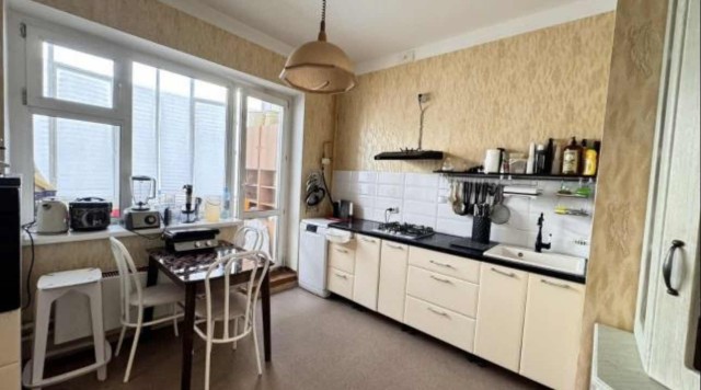 3 комн., 85 м², 112 серия, 203 мкрн. 2