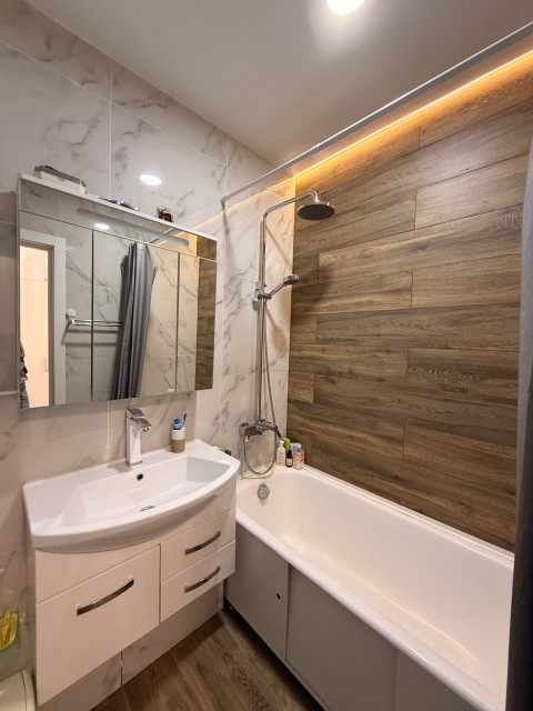 2 комн., 38 м², Монолитно-каркасный, Студгородок 11