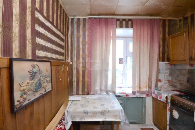 1 комн., 30 м², Блочный, Центр - район пл. Дружбы 6