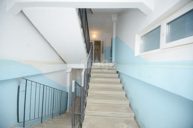 4 комн., 96 м², Монолитно-каркасный, Областная больница, рынок "Манньыаттаах" 19