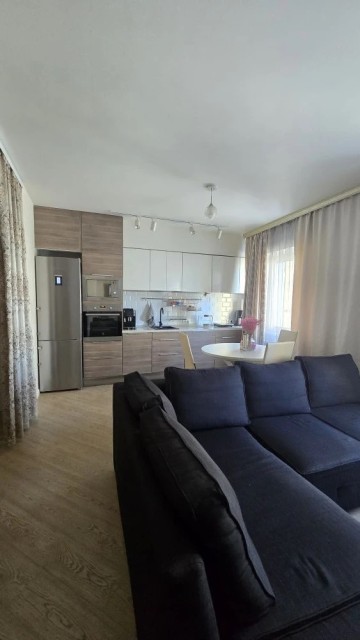 1 комн., 57 м², Монолитно-каркасный, ТЦ "Олонхо" 10