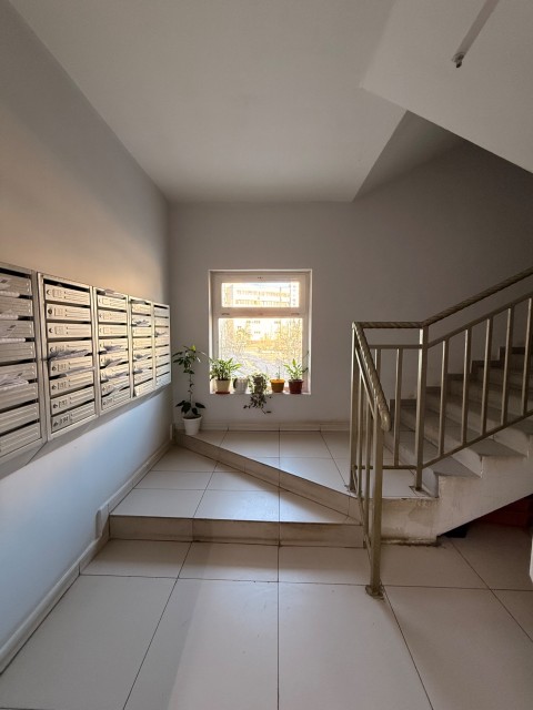 2 комн., 38 м², Монолитно-каркасный, Студгородок 13