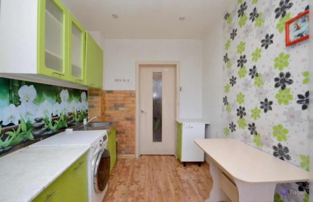 2 комн., 54 м², Блочный, Другие районы 6