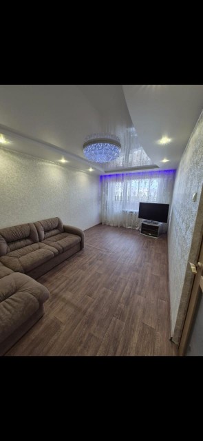 4 комн., 72 м², КПД, ТЦ "Олонхо"