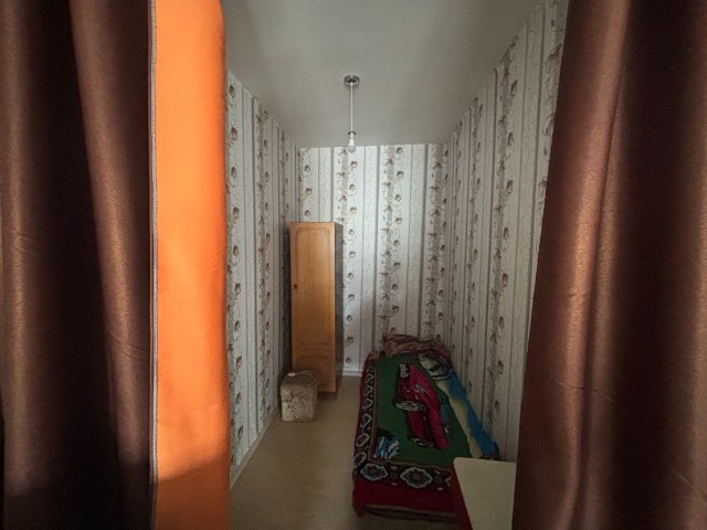 1 комн., 35 м², Блочный, Рынок Столичный 3