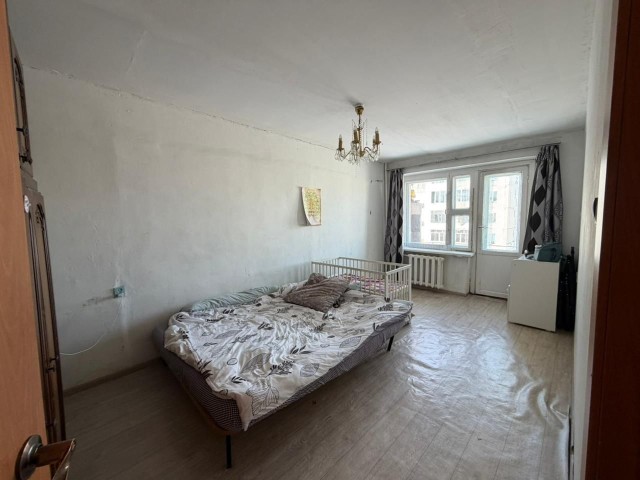 3 комн., Блочный, Дом быта 2